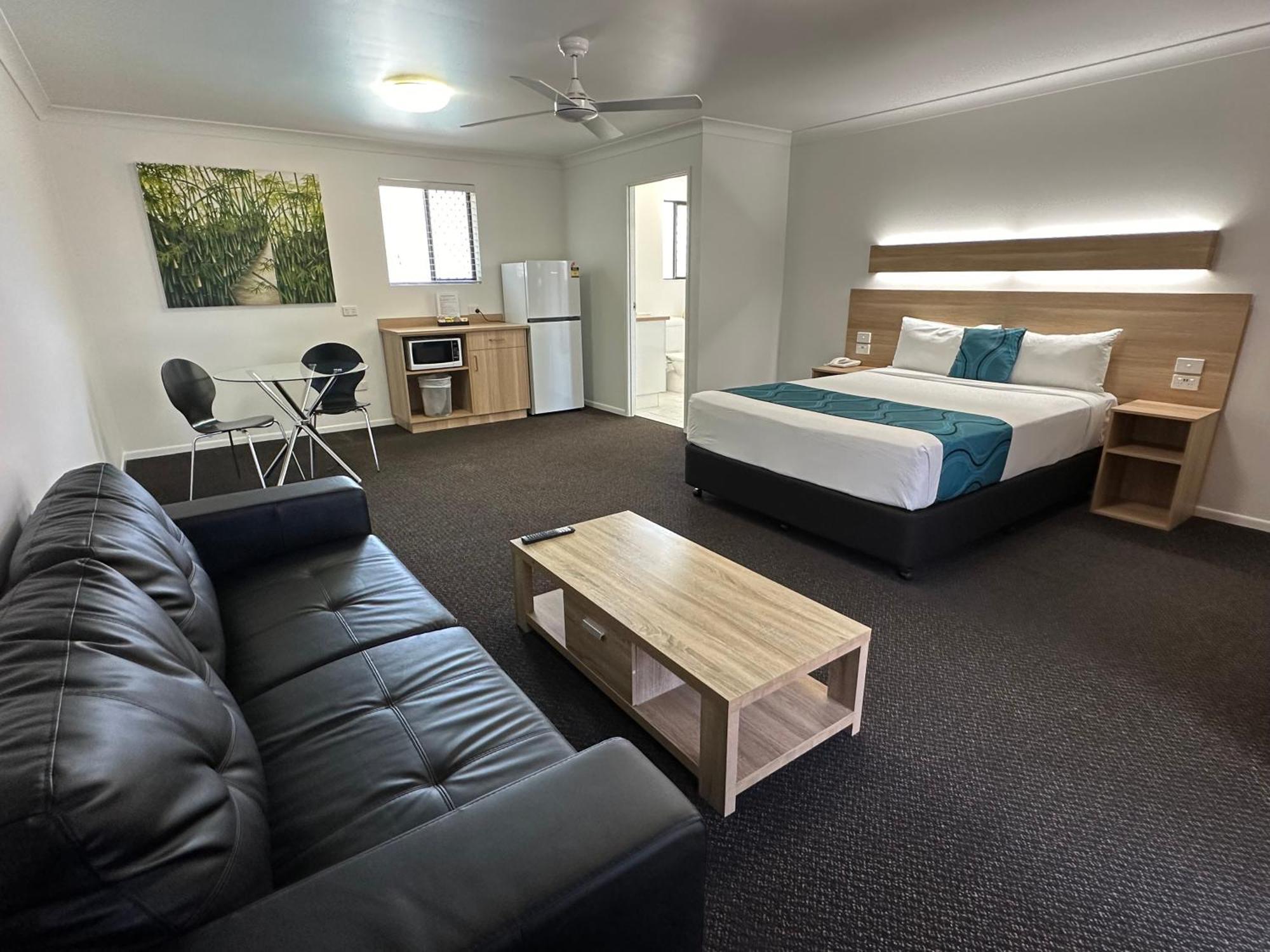 Logan Motor Motel 3*